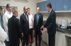 Read more about the article Aswan university President follows the regularity of the education process for the new Academic year and inspects faculty of science